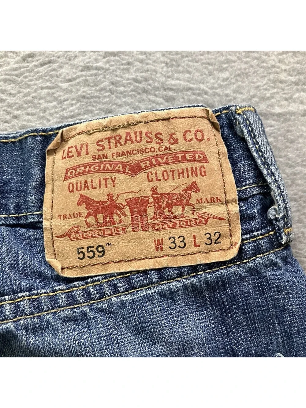 Levis 559 Jeans Mens 33x32 Blue Relaxed Fit Straight Leg Denim Light Wash Y2K